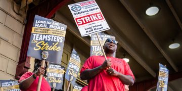 New York braces for chaotic Monday commute amid Long Island Rail Road strike