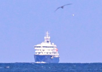Hantavirus-hit cruise ship Hondius docks in Rotterdam, Netherlands for disinfection