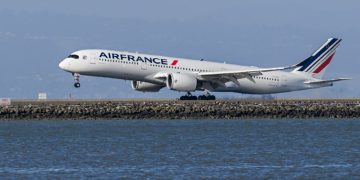 Detroit-bound flight diverted to Canada after Congolese passenger boarded ‘in error’ amid Ebola outbreak