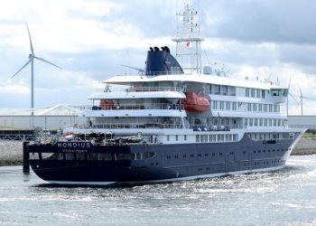 Hantavirus-hit cruise ship arrives in Netherlands