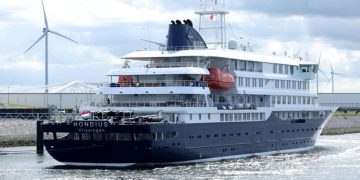 Hantavirus-hit cruise ship arrives in Netherlands