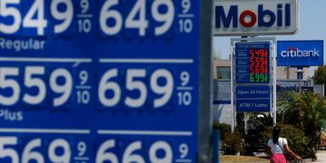 Trump accuses oil companies of gas price ‘gouging,’ calls for DOJ probe