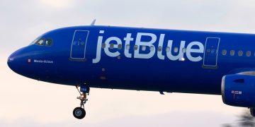 FAA investigates close call between JetBlue plane and aircraft near Fort Lauderdale Airport
