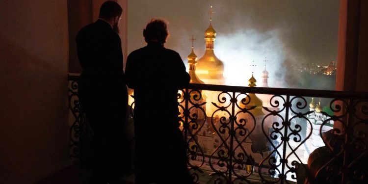 Russian attacks fuel blaze at Kyiv-Pechersk Lavra, Ukraine monastery