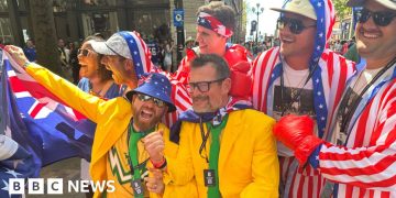 World Cup fans react to US defeating Australia in knockout round