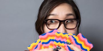 With smart glasses, Meta holds all the cards but fails to play them well 