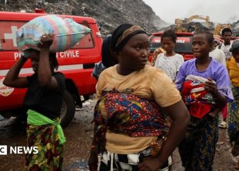 Guinea rubbish landfill collapse kills 31 in Conakry