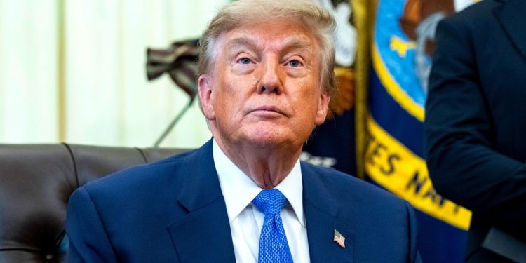 Iranian Missile Threat Led to Trump’s Plane Swap, Official Says