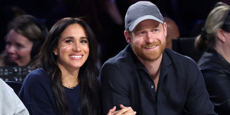 Harry and Meghan arrive for ‘extended’ stay in the U.K. six years after royal exit