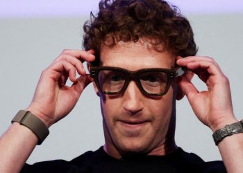 UK cinemas consider ban on Meta glasses