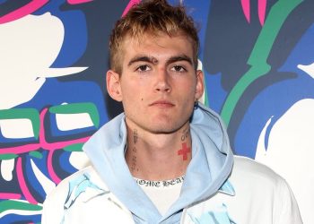 Cindy Crawford’s Son, Model Presley Gerber, Dies at 27