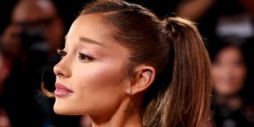 Ariana Grande tearfully ends 41-show tour and steps back from public life