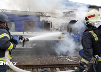 Russia hits Ukrainian train shortly after Boris Johnson and top European officials leave station