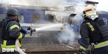 Russia hits Ukrainian train shortly after Boris Johnson and top European officials leave station