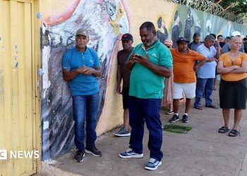Brazil election: Voters choose between Lula and Bolsonaro’s son