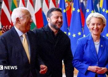 Zelensky says Ukraine has right to defend itself after Trump criticism