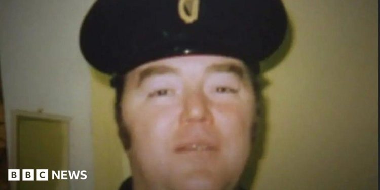 Brian Stack: Family of prison officer killed by IRA receives state apology